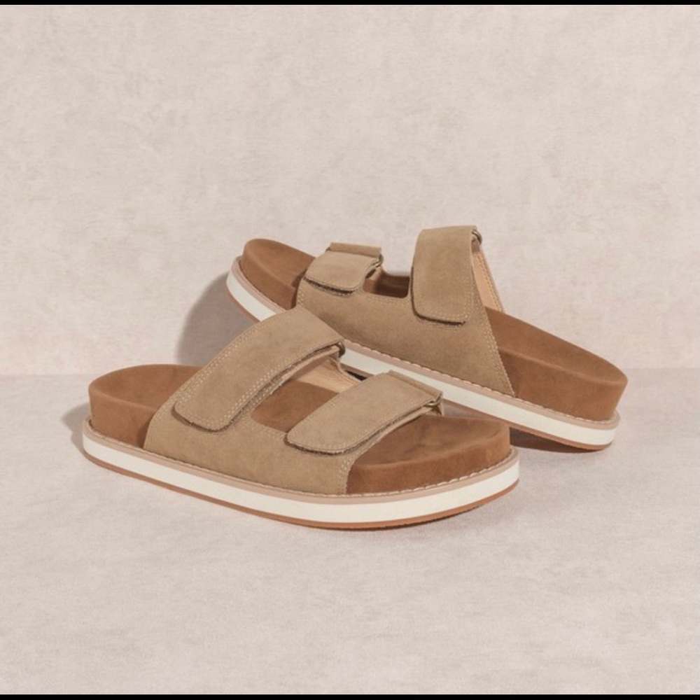 Double Buckle Slides